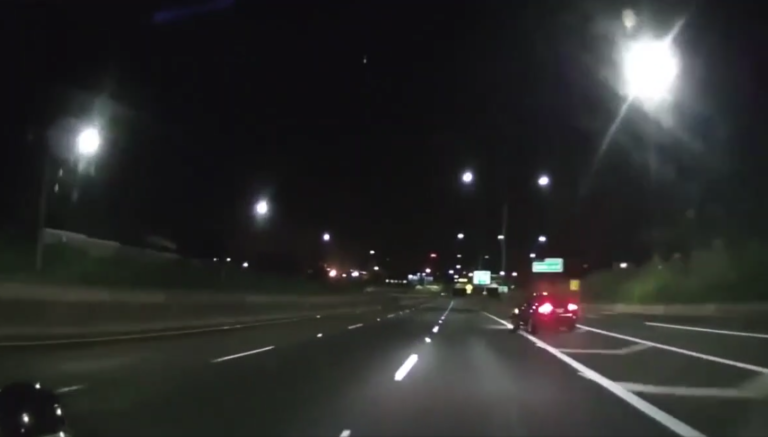 Un automobiliste ivre veut revenir sur l’autoroute…