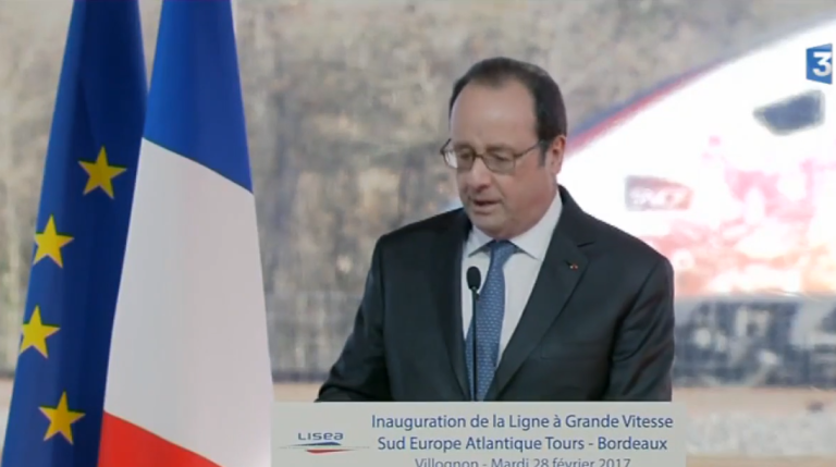 Un coup de feu pendant lors du discours de François Hollande