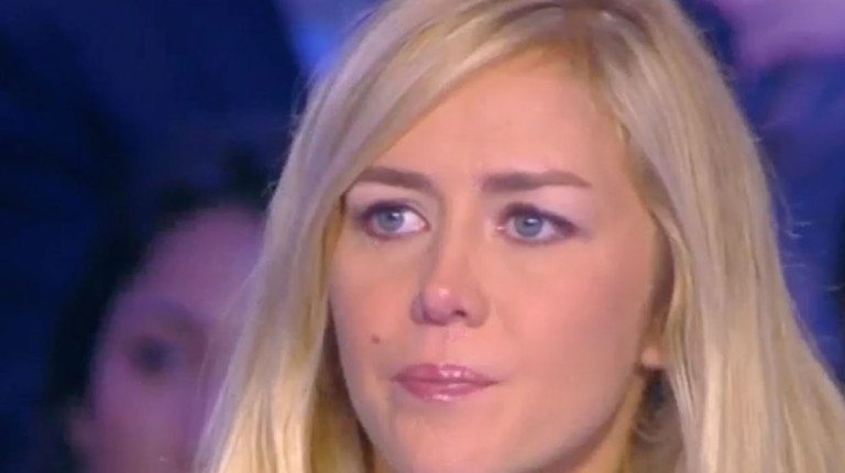 L&rsquo;interview Médium : Enora Malagré en larmes en parlant à sa grand-mère disparue