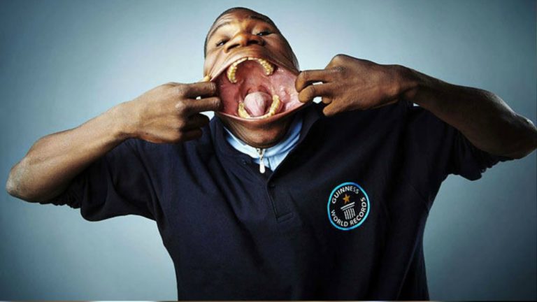 Top 10 des RECORDS du monde les plus DANGEREUX !