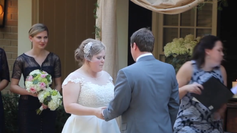 Elle vomit en plein mariage… Oups !