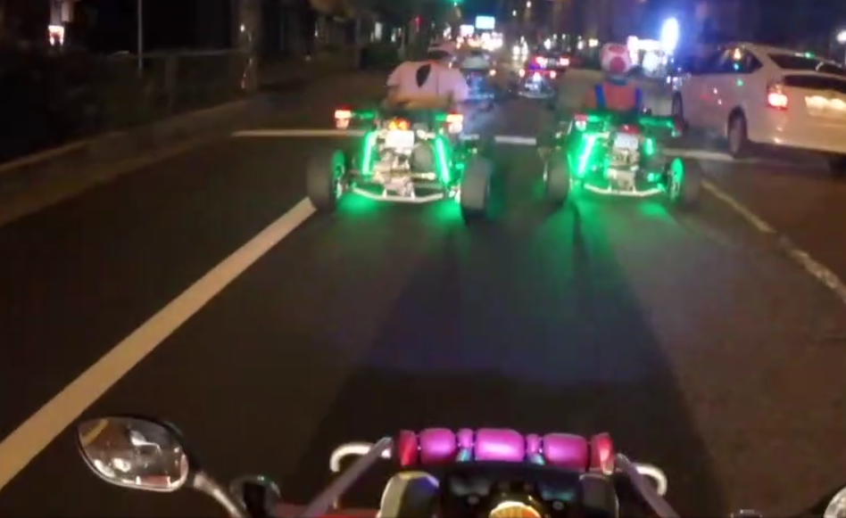 Ils Organisent Une Course De Mario Kart Dans Les Rues De Tokyo