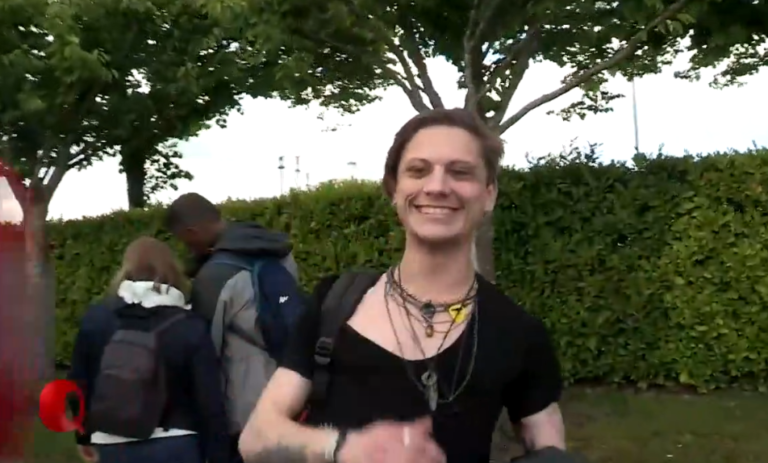 Interview d&rsquo;un fan très très ridicule de Johnny Depp