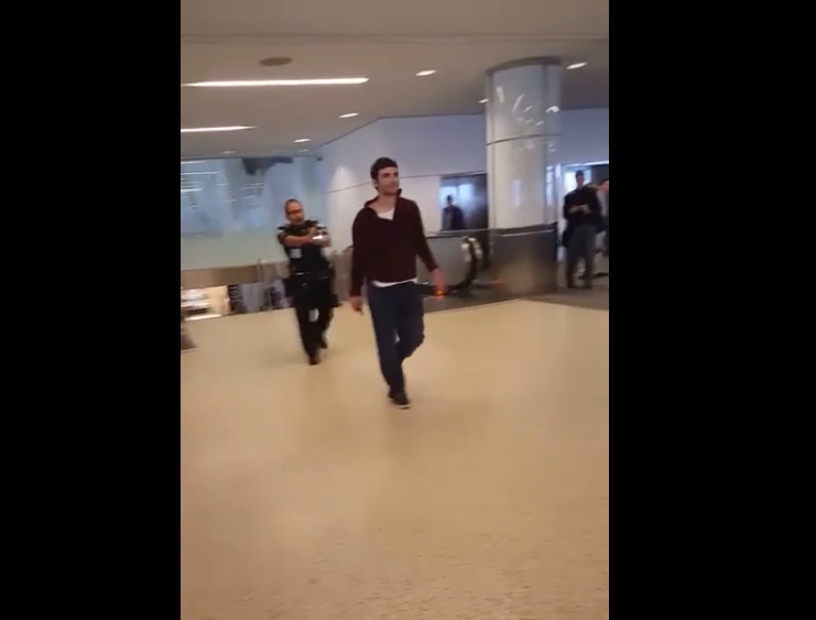 Un homme tasé après avoir forcé le contrôle de l’aéroport