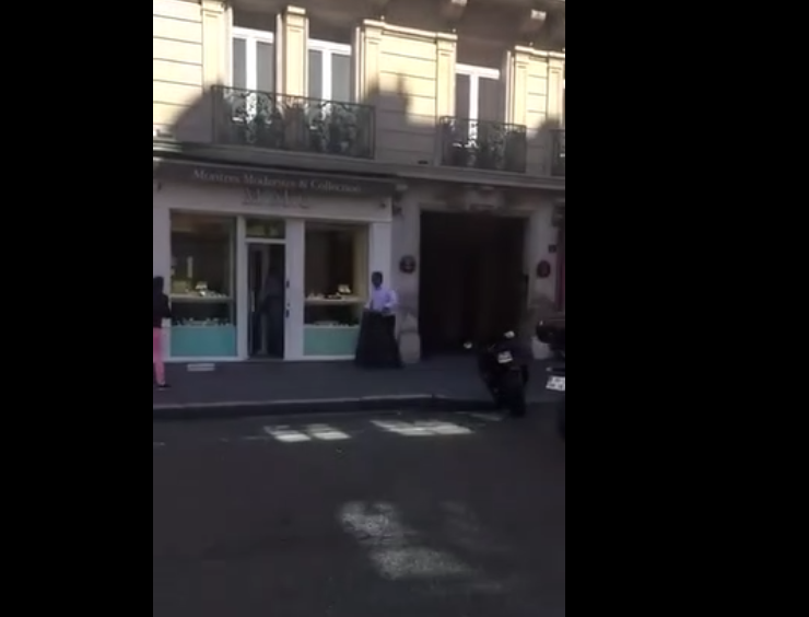 Un passant filme le braquage d&rsquo;une bijouterie à Paris