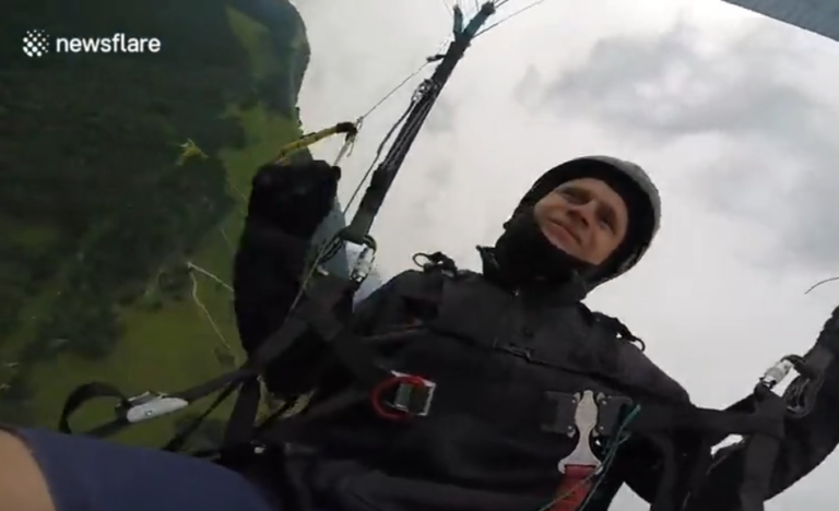 Un parapentiste chute dans le vide