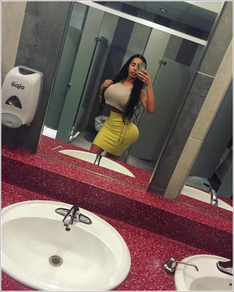 Après 100 interventions, elle n’est toujours pas satisfaite de son corps « parfait »