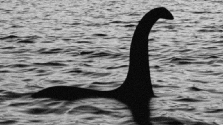 5 MONSTRES du LOCH-NESS CAPTURÉS EN VIDÉO !