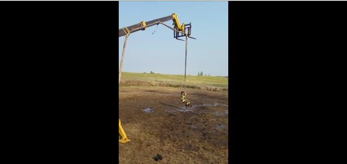 Rodéo avec une lance à incendie