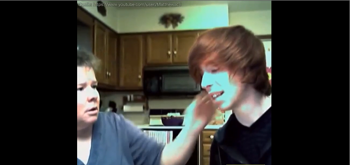 Un adolescent révèle à sa mère qu’il est homosexuel