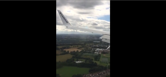 Un passager filme l’atterrissage très brutal de son avion Ryanair