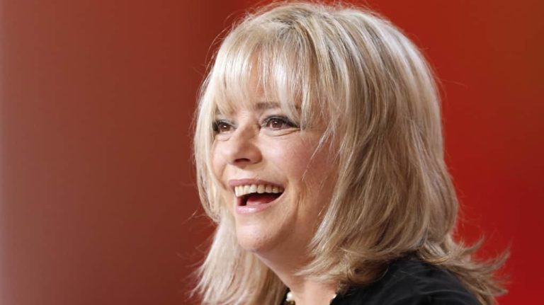Mort de France Gall, la chanteuse rejoint son « Paradis blanc »