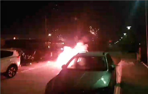 Il loupe son feu d’artifice pour le nouvel an