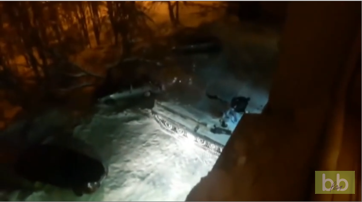 Un homme vole un blindé de l’armée pour défoncer une vitrine et voler du vin