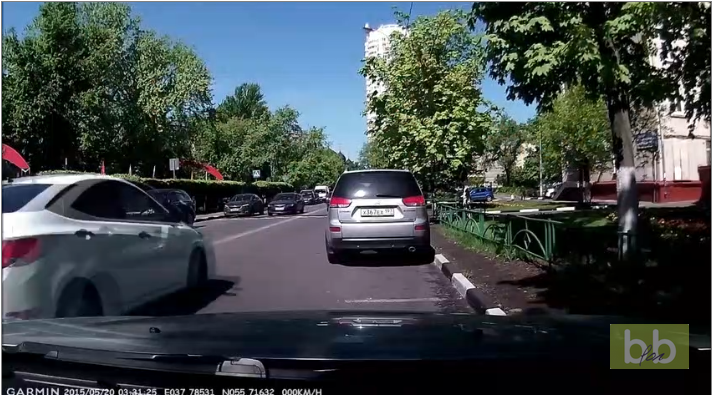 Compilation : La pire hantise des cyclistes l’ouverture de portière