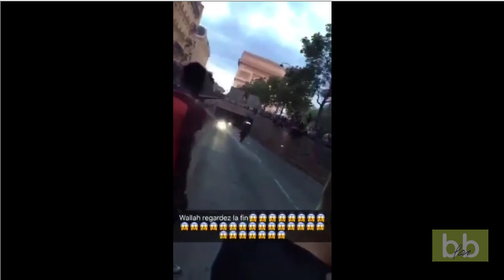 Un jeune perd le contrôle de son scooter et fonce dans la foule pendant la célébration de la victoire des Bleus