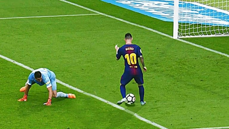 Les meilleurs HUMILIATIONS de GOALS par des joueurs célèbres au FOOTBALL