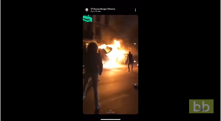Des jeunes sauvent le conducteur d’une Porsche en feu à Bruxelles.