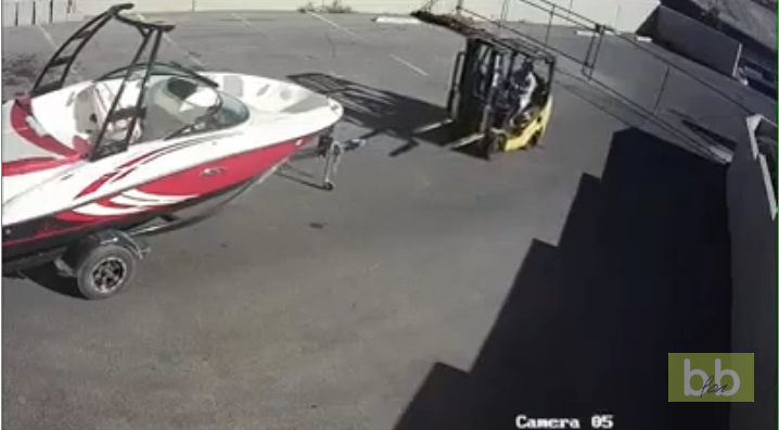 Régis est de retour et c&rsquo;est vraiment un boulet, ou alors il le fait exprès…