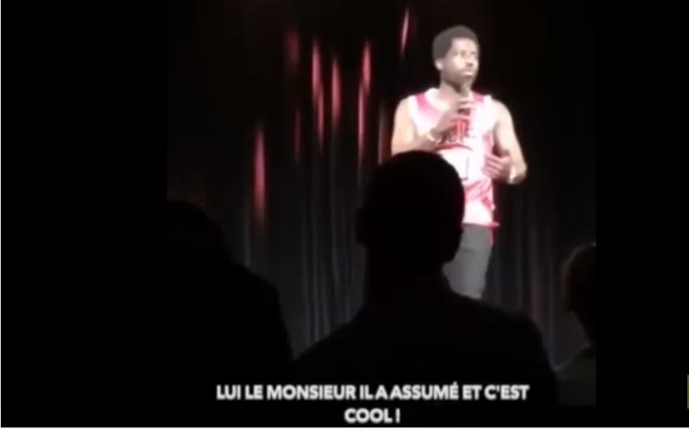 L’humoriste Donel Jack’sman se fait traiter de « sale noir » en plein spectacle