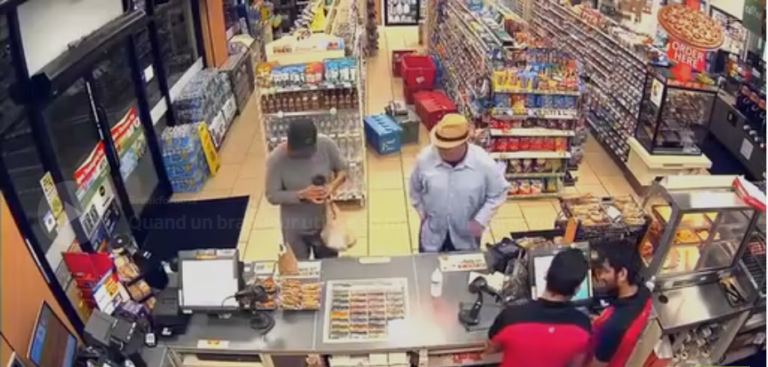 Quand un braqueur utilise sa main pour faire croire a une arme…