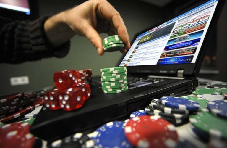 Top 10 des plus hauts gains remportés dans les casinos en ligne.