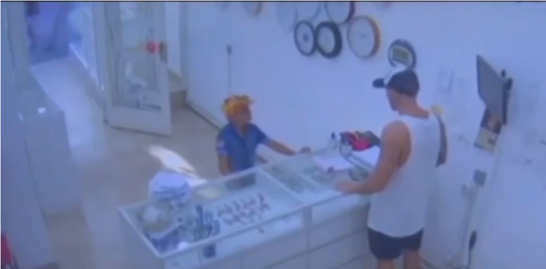 Un enfant de 9 ans tente de braquer une bijouterie en Argentine