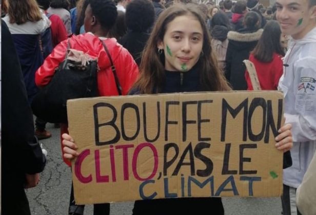 Les Pancartes Scandaleuses Et Graveleuses Des Jeunes Lors De La Marche