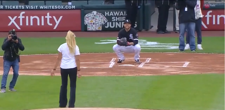 Quand une femme lance une balle de Baseball…