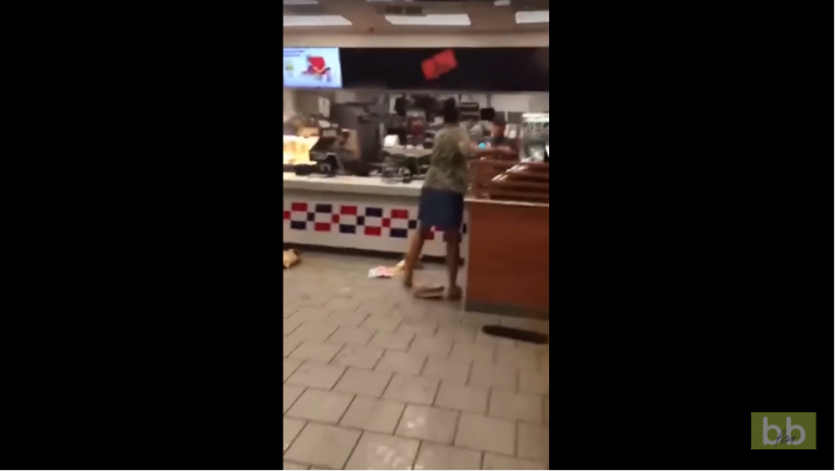 Une femme saccage un McDonald’s juste parce qu’elle n’a pas pu avoir de McFlurry