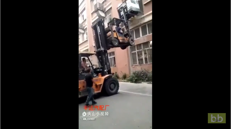 Livraison de machine à laver un peu risquée