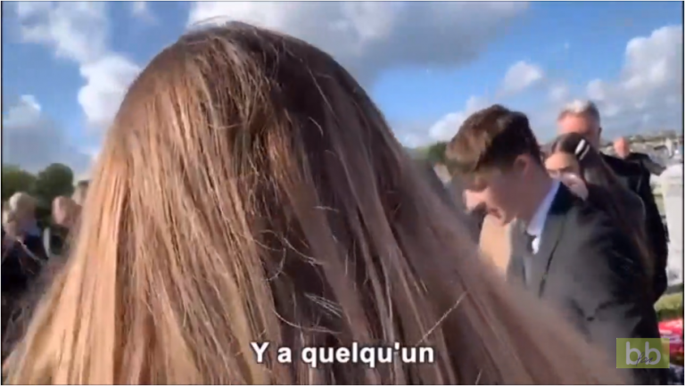 Un homme laisse un message audio pour son enterrement et c’est très hilarant