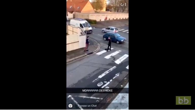 Quand un jeune fait le bonhomme… mais pas trop !