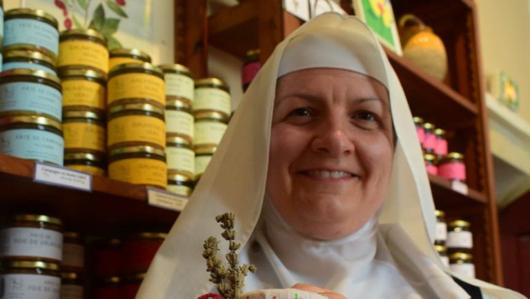 Le buzz surprenant des sœurs de l’abbaye de Boulaur sur Facebook