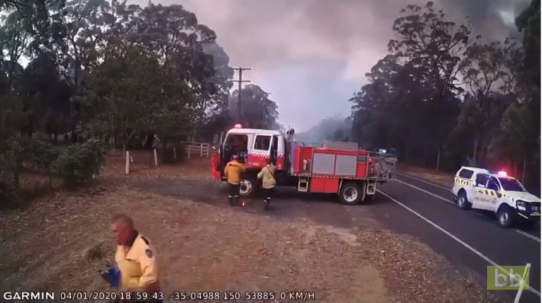 L’instinct de survie des pompiers Australiens