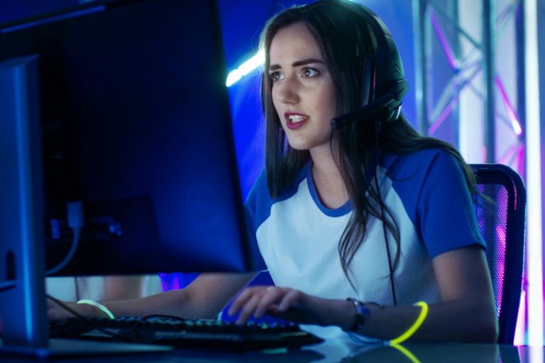 Des sportifs professionnels se tournent vers l’e-sport pendant le confinement