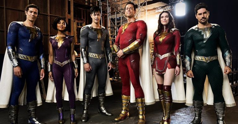 Shazam! Le directeur de Fury of the Gods révèle les nouveaux costumes de l&rsquo;équipe