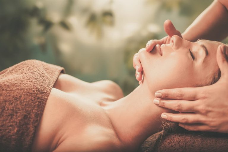 Salon de massage naturiste : quels intérêts ?