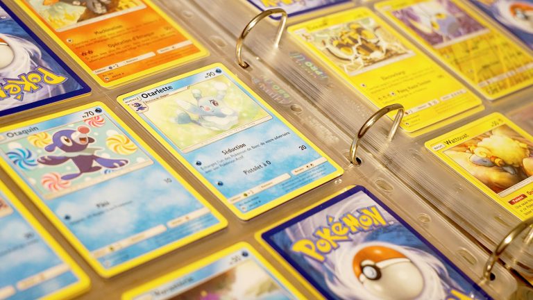 Nouvelle extension du Jeu de Cartes à Collectionner Pokémon, Épée et Bouclier – Poing de Fusion