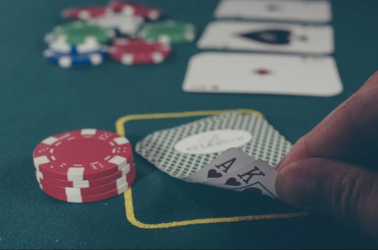 Comment devenir joueur de poker professionnel ?
