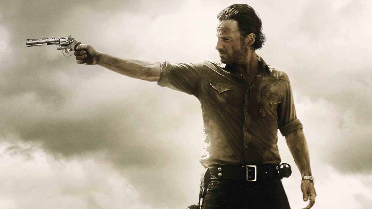 Le producteur de la franchise THE WALKING DEAD révèle comment le film de RICK GRIMES a fini par devenir une série télévisée