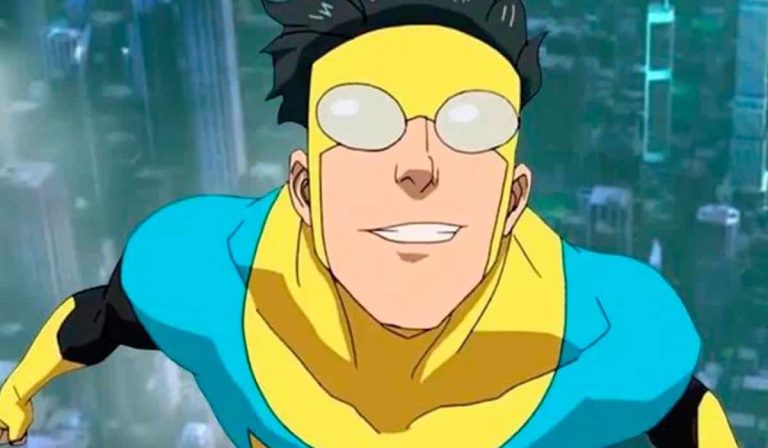Invincible : Robert Kirkman révèle les défis de l&rsquo;adaptation cinématographique en live action !