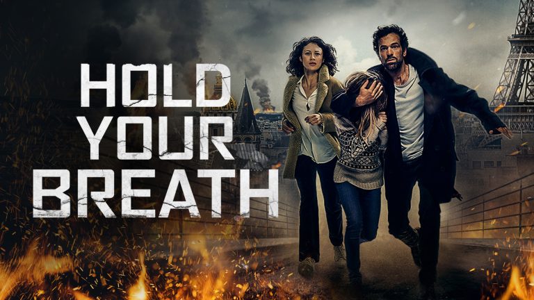 Sarah Paulson Brille dans « Hold Your Breath », le Thriller Inédit sur Disney+