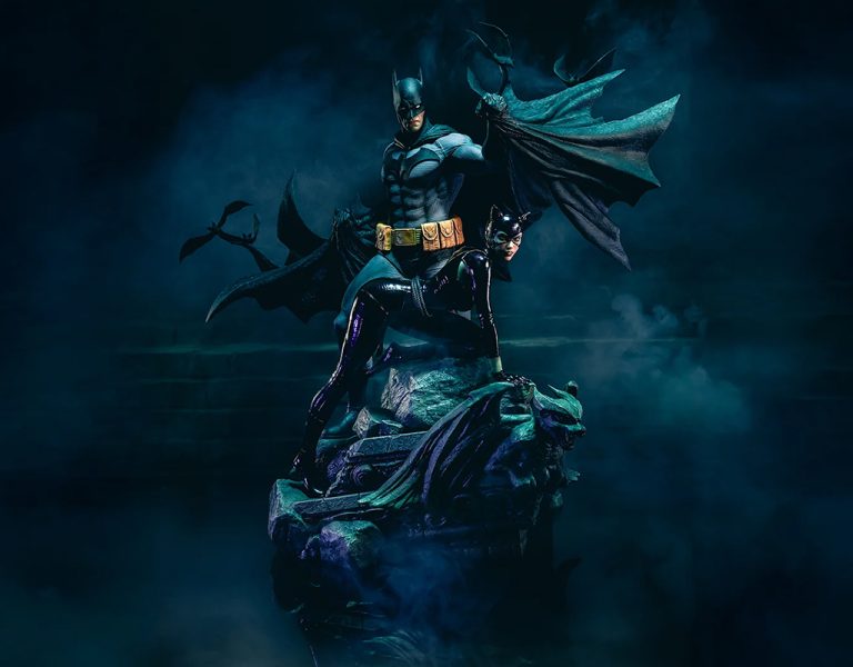 Batman & Catwoman Reunion 1/4 Scale Statue (PureArts)