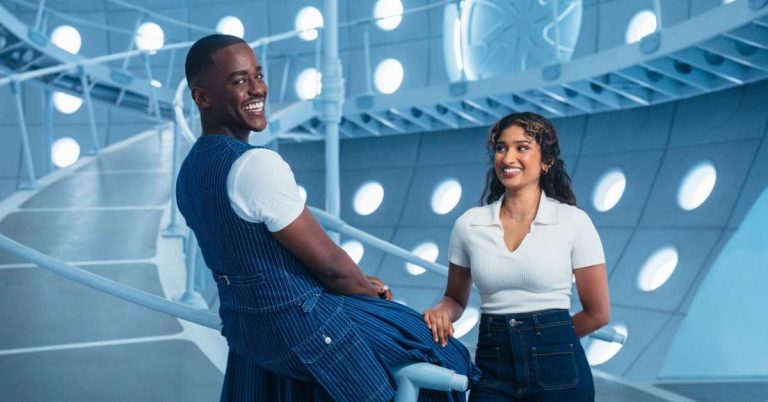 Doctor Who saison 2 : une bande-annonce épique dévoilée !