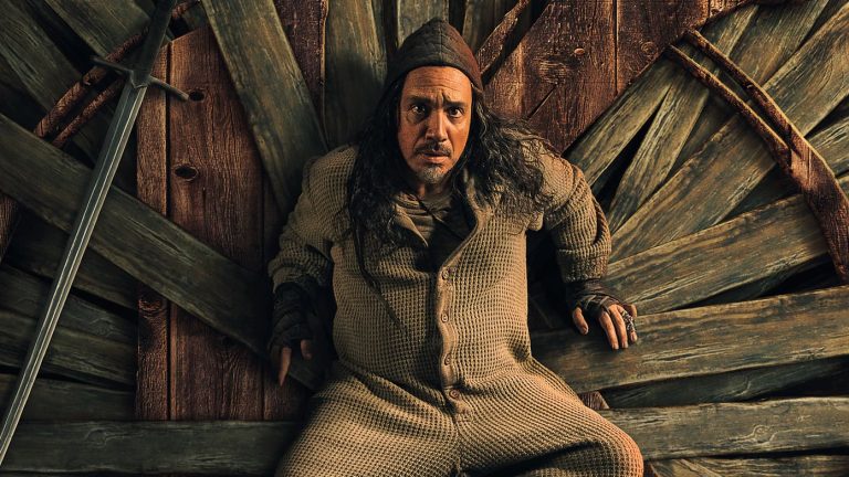 🏰 Kaamelott – Deuxième Volet Partie 1 : Alexandre Astier plonge en apnée dans l’Heroic Fantasy