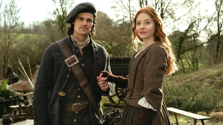 🕰️ Outlander – Blood Of My Blood : le préquel romantique dévoile sa première bande-annonce