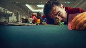 🎲 Ballad of a Small Player : la bande-annonce du nouveau film Netflix avec Colin Farrell