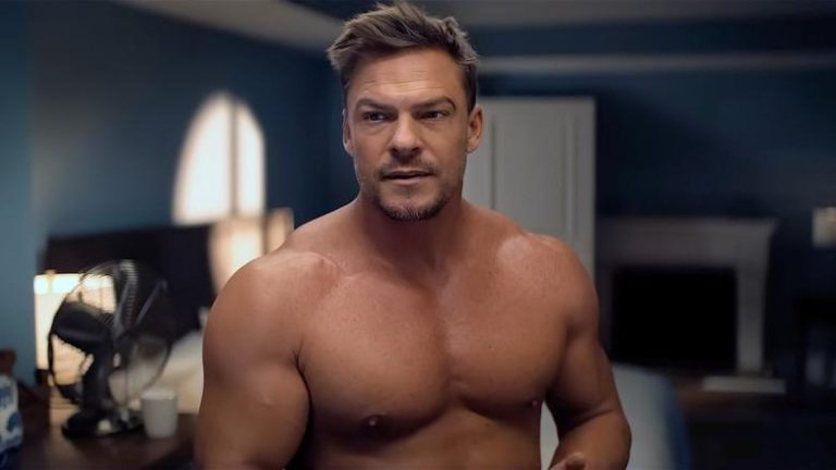 ⚖️ Alan Ritchson : aucune poursuite après son altercation très médiatisée